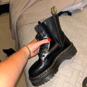 Jadon Boot Smooth Leather Platform Dr Martens